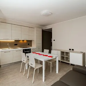 https://lake-como-apartments-lecco.it-lombardy.com